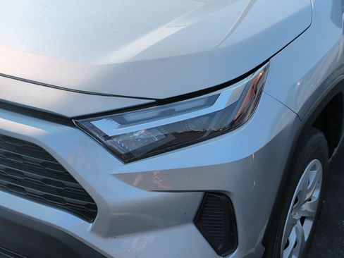 Certified 2025 Toyota RAV4 LE AWD/4WD image 6