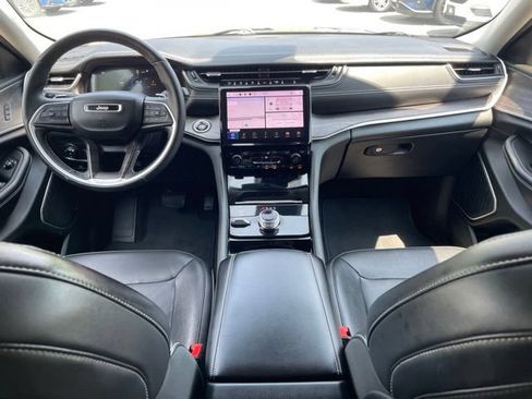 Used 2021 Jeep Grand Cherokee L Limited AWD/4WD image 22