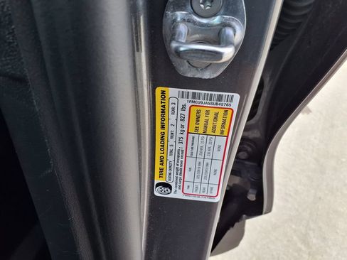 Used 2025 Ford Escape Platinum AWD/4WD image 35