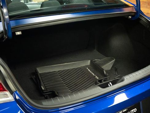 Used 2025 Hyundai Elantra Sport FWD image 7