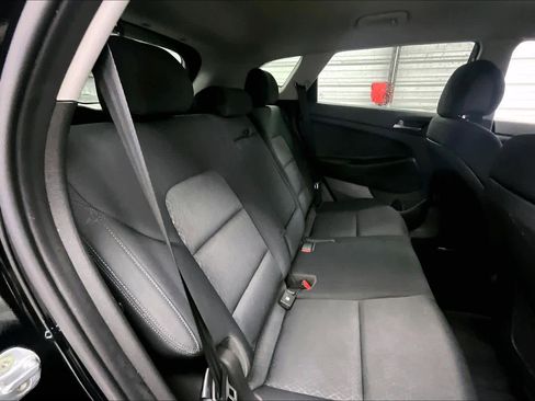 Used 2017 Hyundai Tucson SE image 20