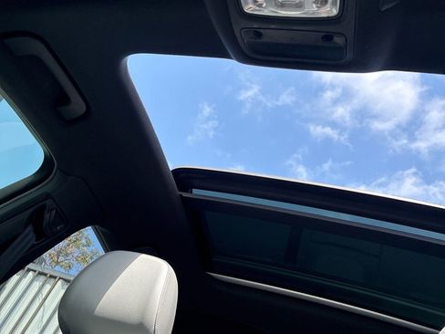 Used 2018 Audi Q3 2.0T Premium Plus w/ Premium Plus Package image 9