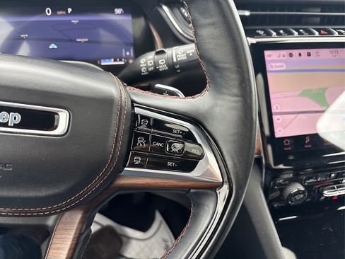 Used 2022 Jeep Grand Cherokee L Summit w/ Advanced Protech Group IV image 24