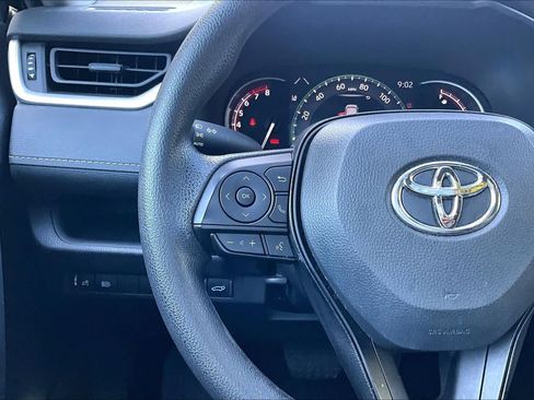 Used 2024 Toyota RAV4 XLE w/ Convenience Package FWD image 24