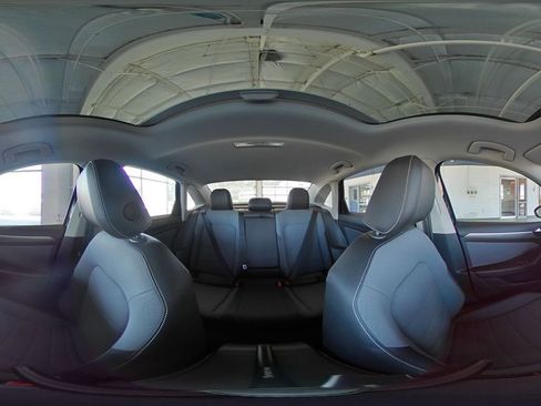 Used 2025 Volkswagen Jetta SE image 40