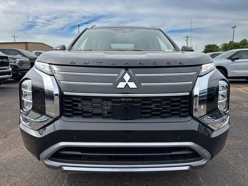 New 2026 Mitsubishi Outlander SEL FWD image 2