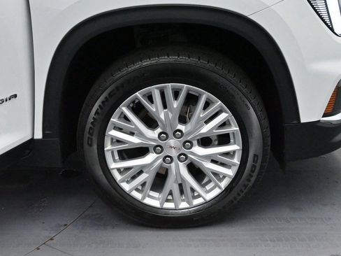 Used 2024 GMC Acadia Elevation w/ Luxury Package FWD image 36