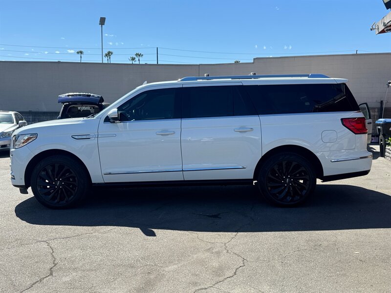 Used 2021 Lincoln Navigator L Reserve AWD/4WD image 11