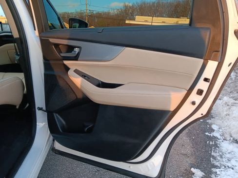 Used 2023 Acura MDX SH-AWD w/ Technology Package image 37