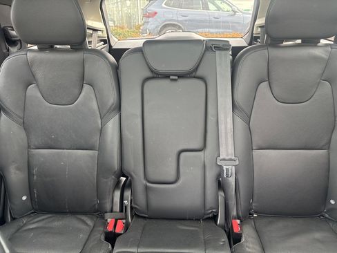 Certified 2023 Volvo XC90 B5 Plus image 28