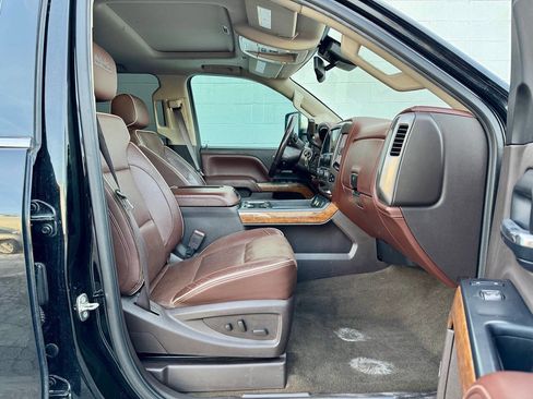 Used 2016 Chevrolet Silverado 3500 High Country w/ Duramax Plus Package image 27