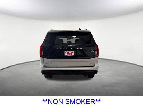Used 2025 Ford Expedition Max Active RWD image 4