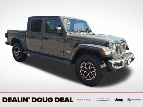 Used 2020 Jeep Gladiator Overland AWD/4WD image 7