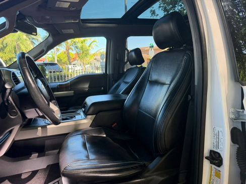 Used 2016 Ford F150 Lariat w/ Equipment Group 502A Luxury AWD/4WD image 19