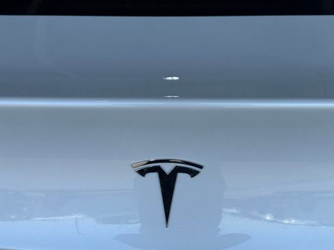 Used 2022 Tesla Model 3 Long Range AWD/4WD image 30