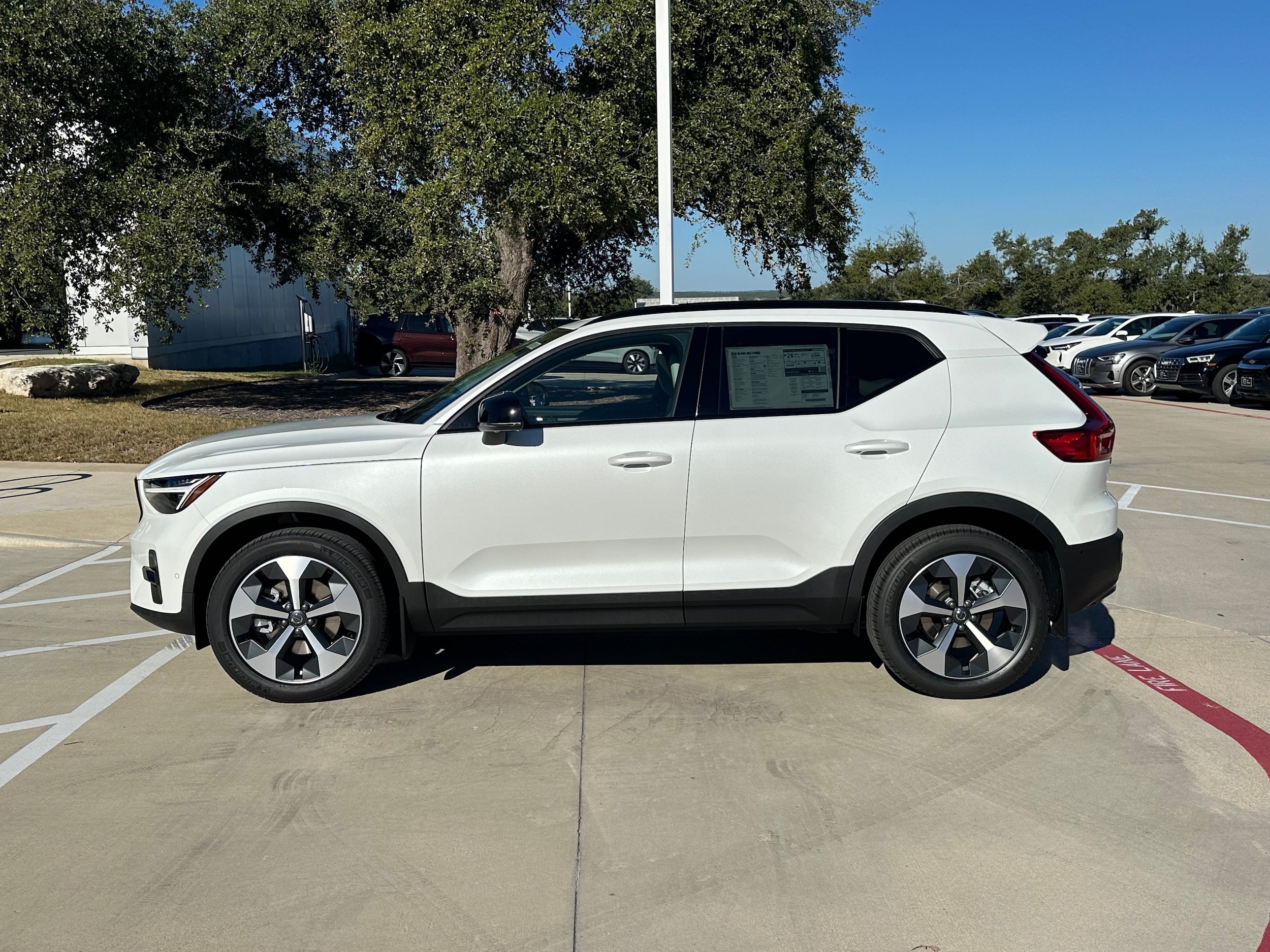 New 2026 Volvo XC40 B5 Plus w/ Protection Package Premier AWD/4WD image 3