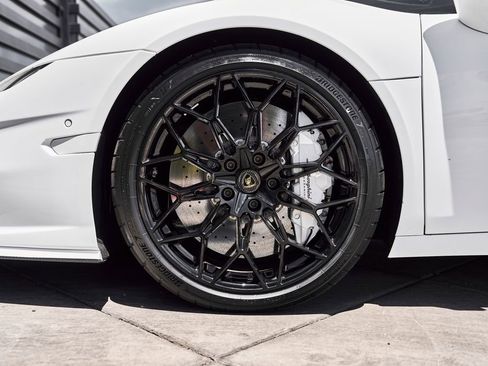 Used 2026 Lamborghini Temerario AWD/4WD image 3