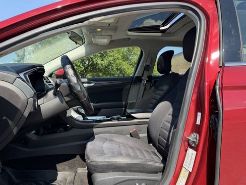 Used 2013 Ford Fusion SE FWD image 21