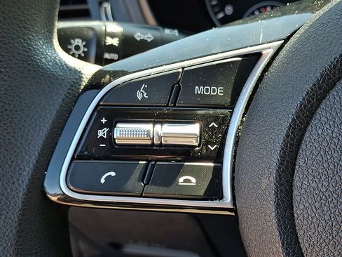 Used 2020 Kia Optima LX FWD image 19