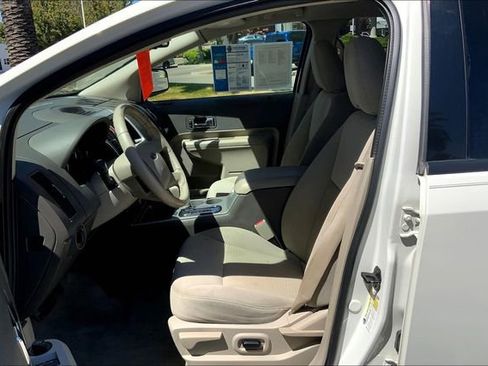 Used 2010 Ford Edge SEL image 24