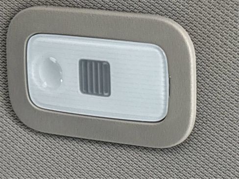 Used 2025 Honda Pilot EX-L image 34