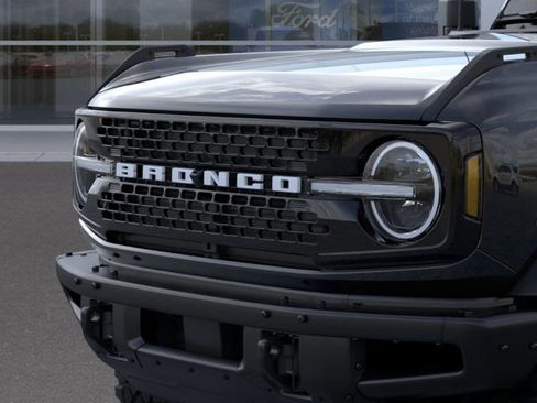 New 2025 Ford Bronco Badlands image 19
