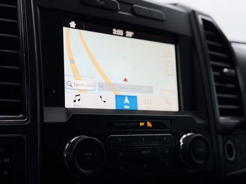 Used 2018 Ford F150 XLT w/ Equipment Group 302A Luxury image 25