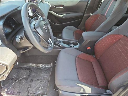Certified 2026 Toyota Corolla SE w/ SE Package FWD image 21
