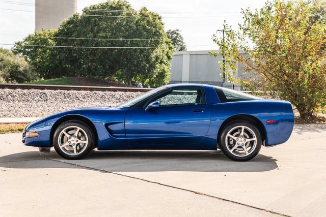 Used 2003 Chevrolet Corvette Coupe w/ Preferred Equipment Group RWD image 60