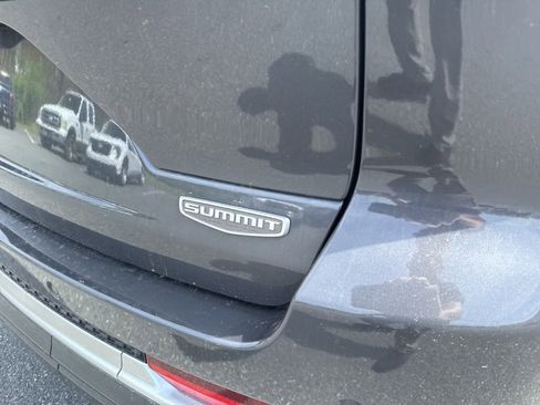 Used 2024 Jeep Grand Cherokee Summit image 7