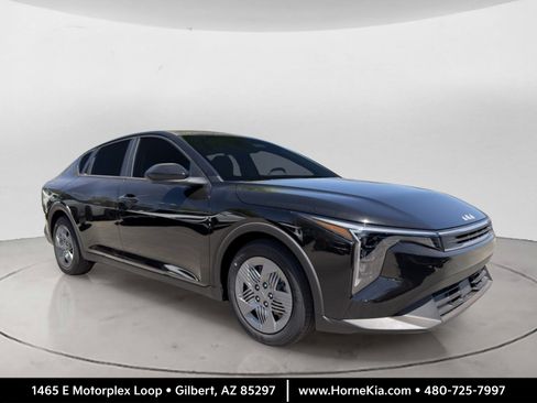 New 2026 Kia K4 FWD image 1