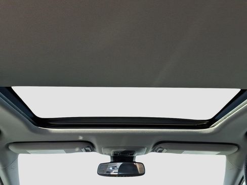Used 2022 Toyota Camry XSE w/ Navigation Package FWD image 14