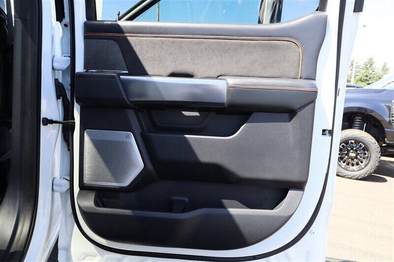 Used 2024 Ford F250 Platinum AWD/4WD image 33