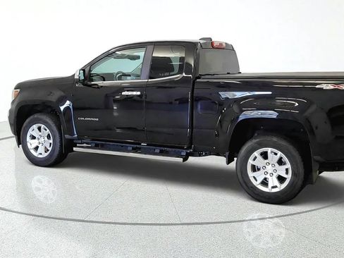 Used 2021 Chevrolet Colorado LT w/ Chrome Appearance Package AWD/4WD image 6