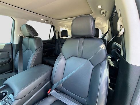 Used 2024 Honda Pilot Touring image 22