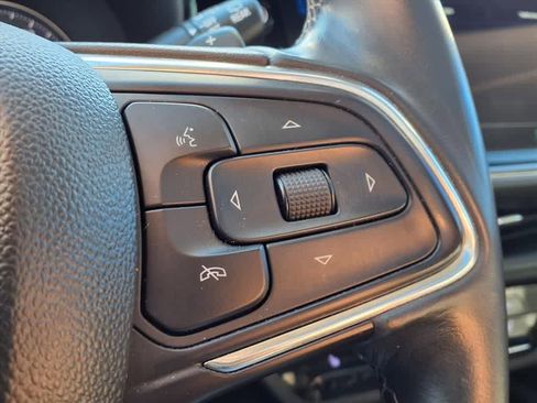 Used 2022 Buick Envision Essence w/ Safety Package FWD image 17