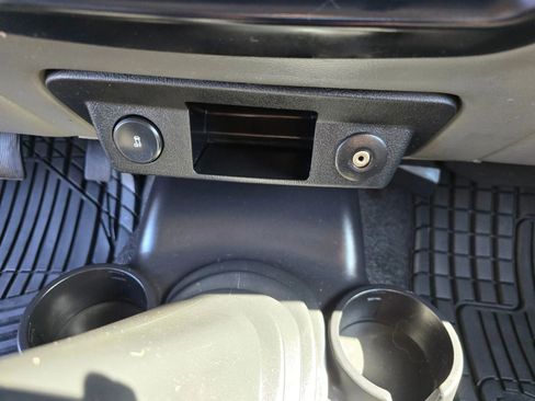 Used 2010 Ford Ranger XLT image 24