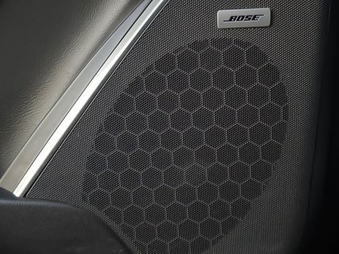 Used 2020 Cadillac Escalade ESV 4WD image 29