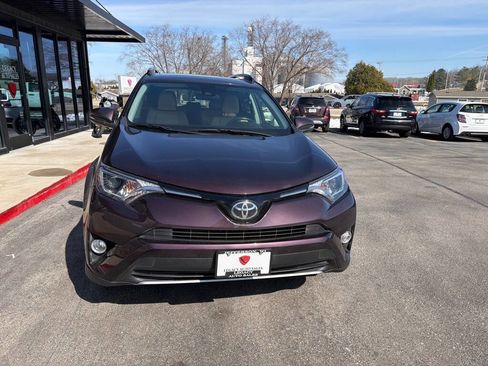 Used 2018 Toyota RAV4 XLE w/ Plus Extra Value Package image 8