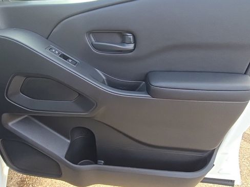 New 2026 Nissan Frontier SV image 28