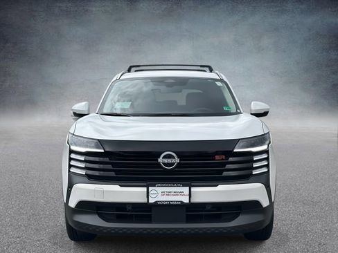 New 2025 Nissan Kicks SR image 6