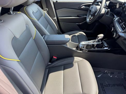 New 2026 Chevrolet Trax ACTIV w/ Driver Confidence Package FWD image 7