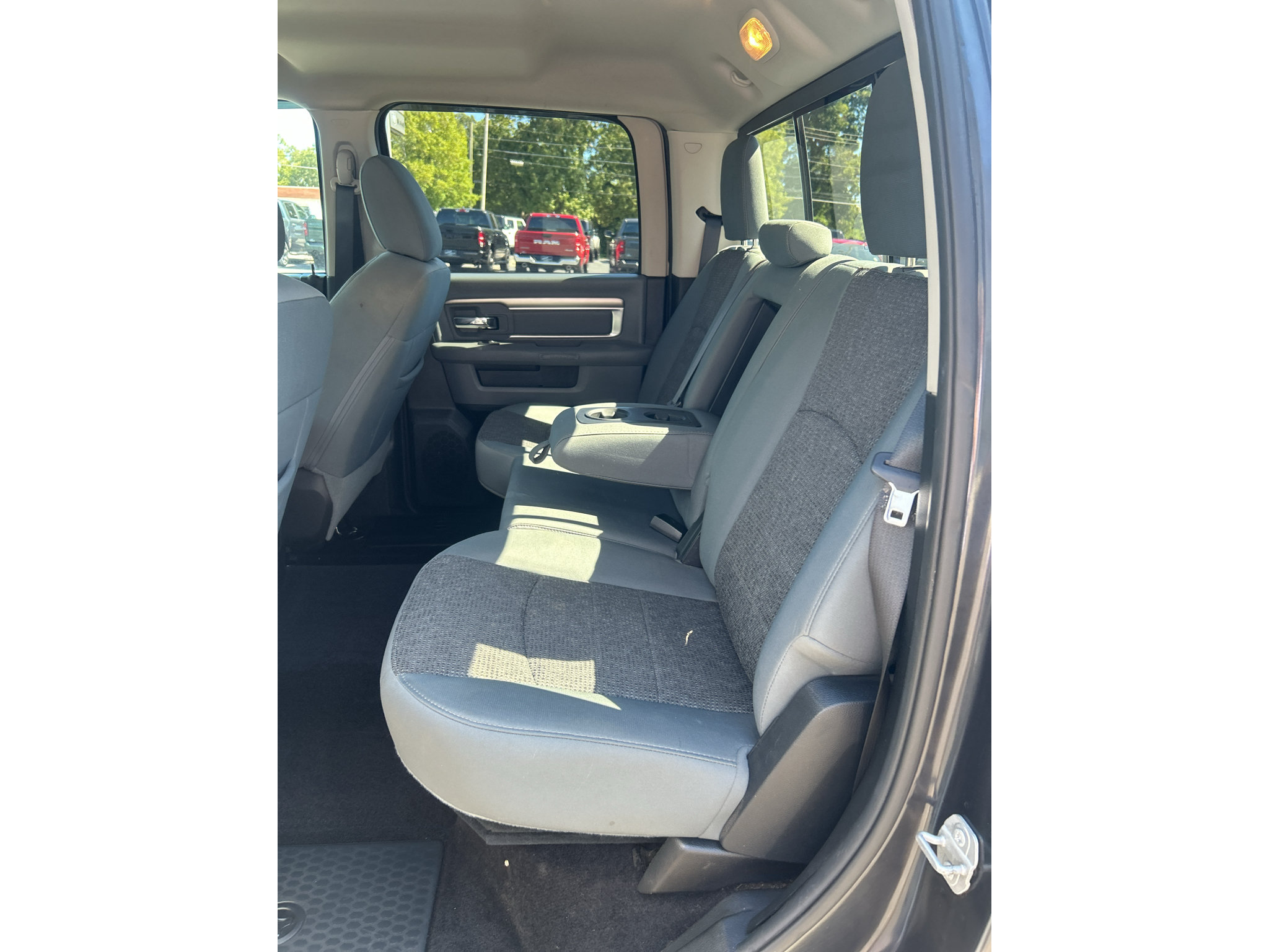 Used 2016 RAM 1500 Big Horn AWD/4WD image 9