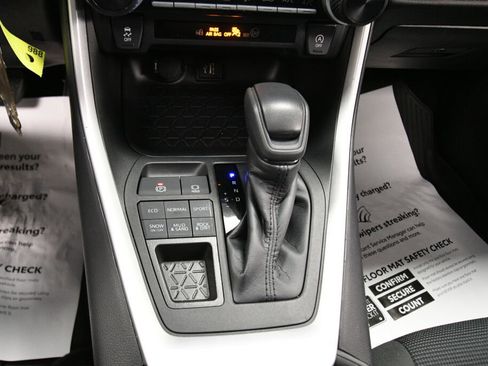 Used 2023 Toyota RAV4 LE image 15