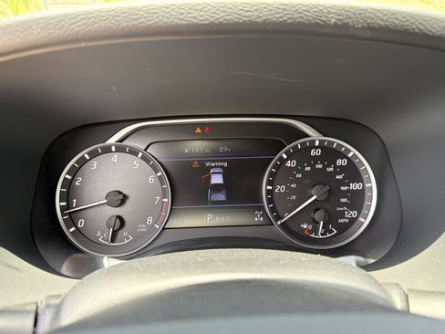 Used 2022 Nissan Frontier SV AWD/4WD image 26