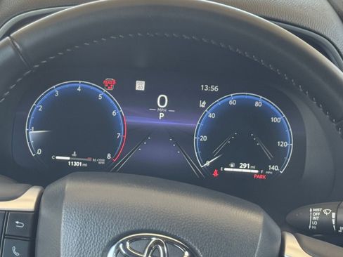 Used 2025 Toyota Highlander XSE AWD/4WD image 44