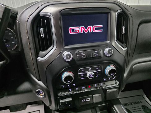 Used 2019 GMC Sierra 1500 AT4 w/ AT4 Preferred Package AWD/4WD image 12