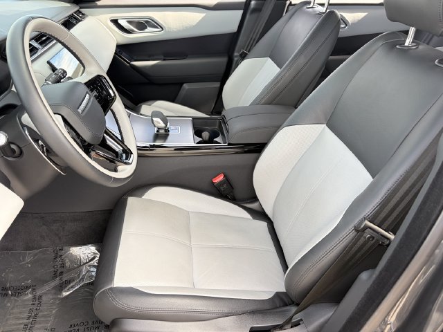 Used 2026 Land Rover Range Rover Velar Dynamic SE AWD/4WD image 6