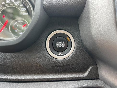 Used 2024 RAM 1500 Laramie image 21