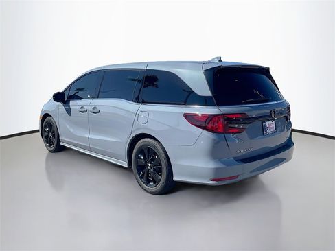 Used 2024 Honda Odyssey Sport image 5